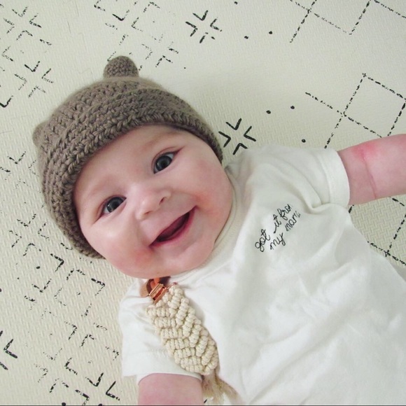 Handmade Macramé Pacifier Clip - Picture 6 of 7